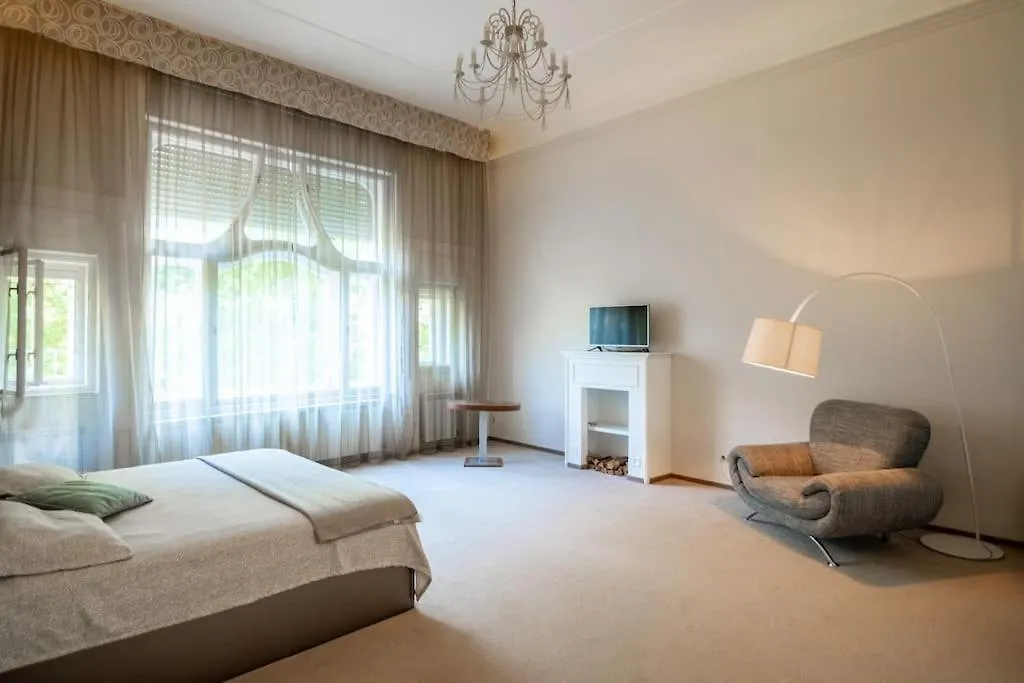 Apartment Elegant Opera Residence Budapest