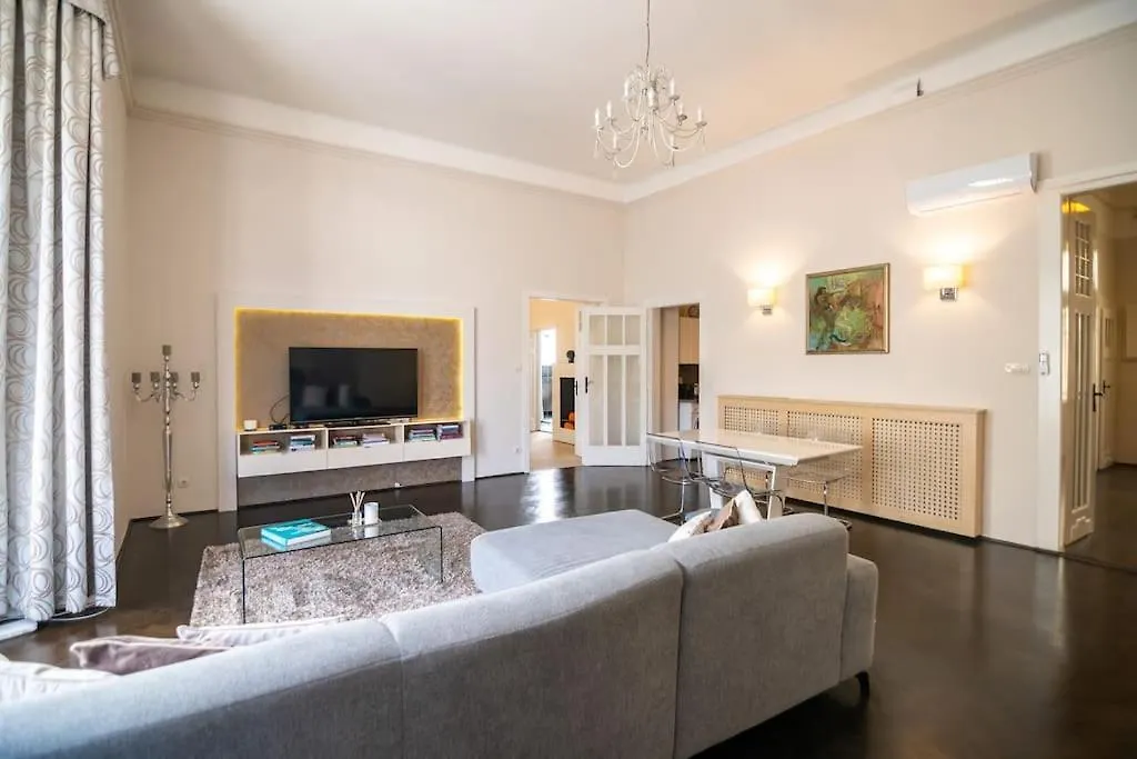 Elegant Opera Residence Budapest