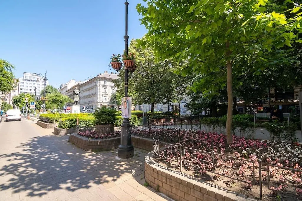 Elegant Opera Residence Budapest